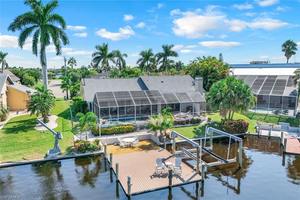 719 El Dorado Pkwy W, Cape Coral